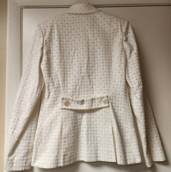 VALENTINO White Blazer Jacket Eyelet Cotton Viscose Long Sleeve Lined Size 6 - Picture 8 of 17